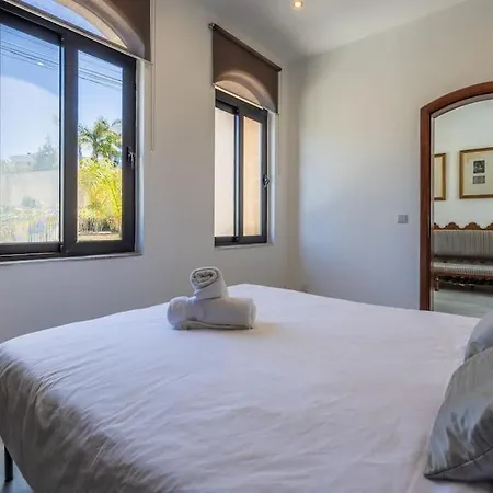A Stunning 5 Bedroom In Madliena With A Pool Villa