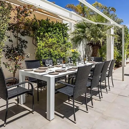 A Stunning 5 Bedroom In Madliena With A Pool Villa